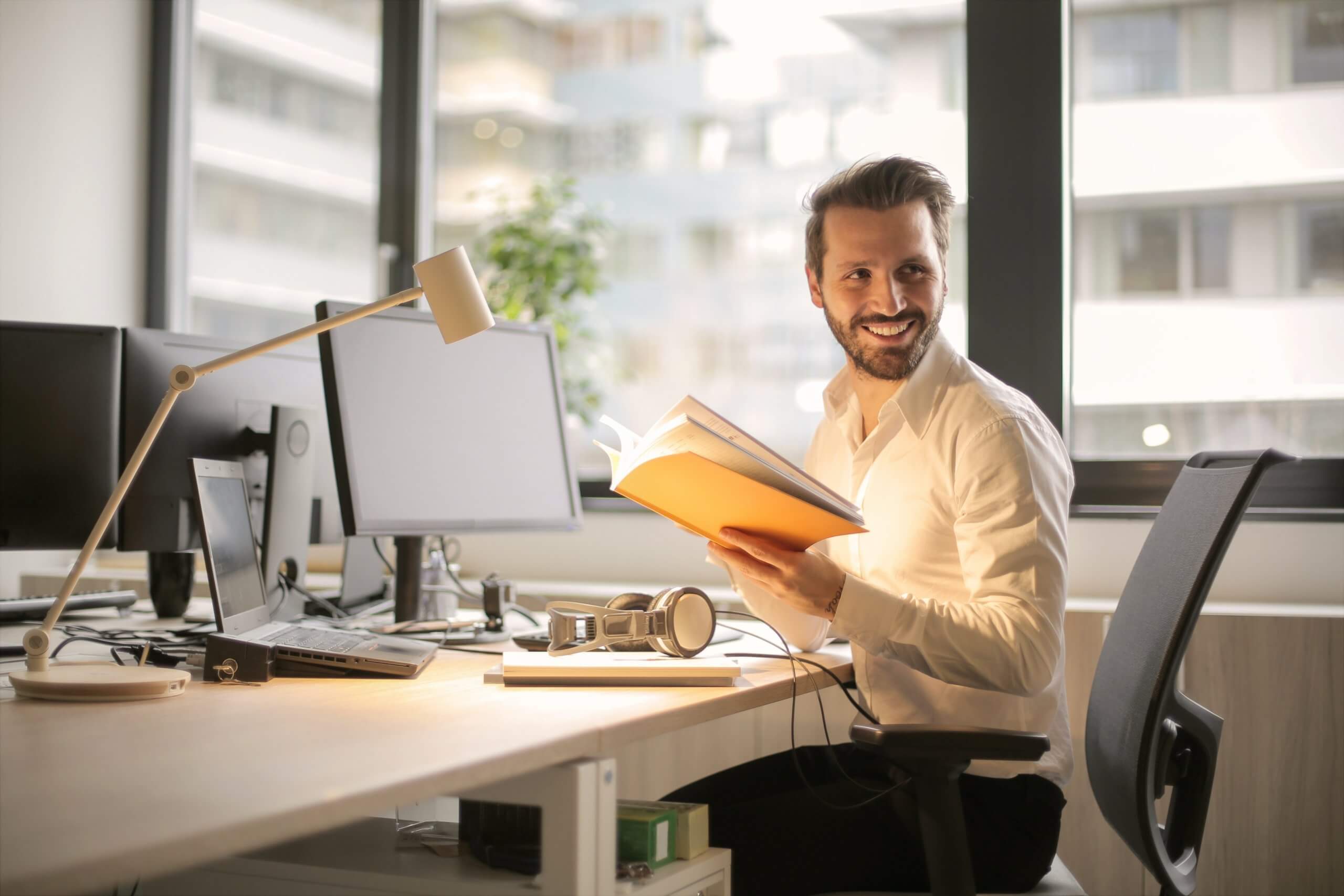 virtueller Mitarbeiter virtuellen Assistenten finden